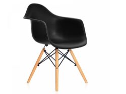 EAMES, кресло c деревянными ножками, черный