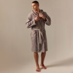 СОФТ МИСТ, халат махровый с капюшоном, мужской, р 44 S, серо-бежевый