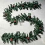 ВИНТЕР, гирлянда хвойная еловая с шишками, 270 см, 200 веток