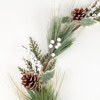 ВИНТЕР, хвойная гирлянда, 180 см, заснеженная с шишками